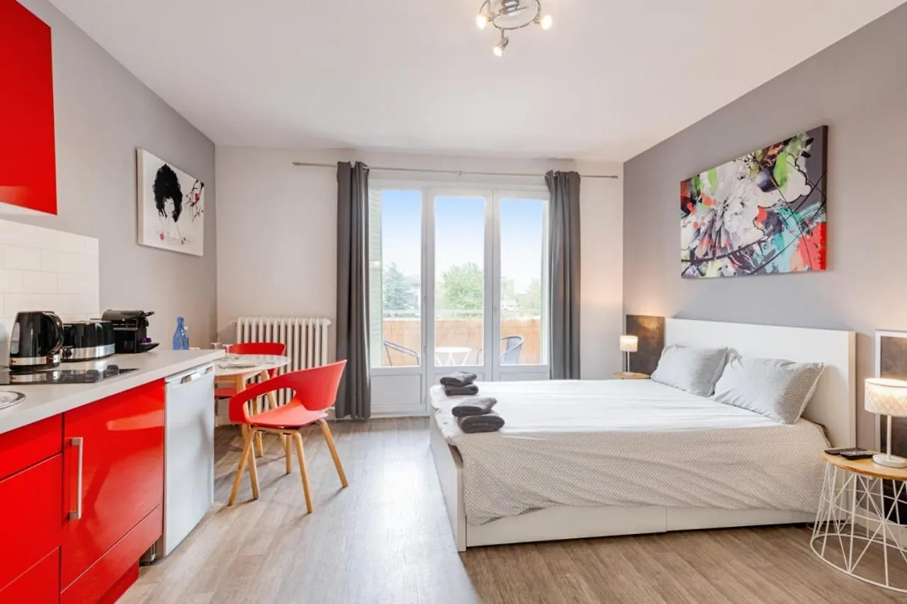 Annecy Studio Balcony Close To Old Town Apartment France